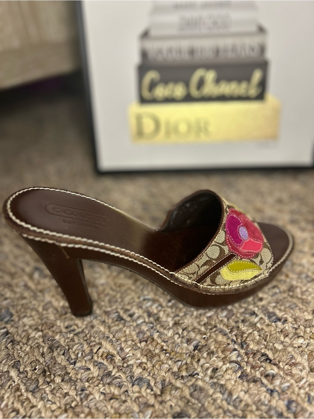 COACH KATALINA SIGNATURE LOGO SHOE Y2K "Poppy of Peace" flowers Size 7 - Picture 4 of 10
